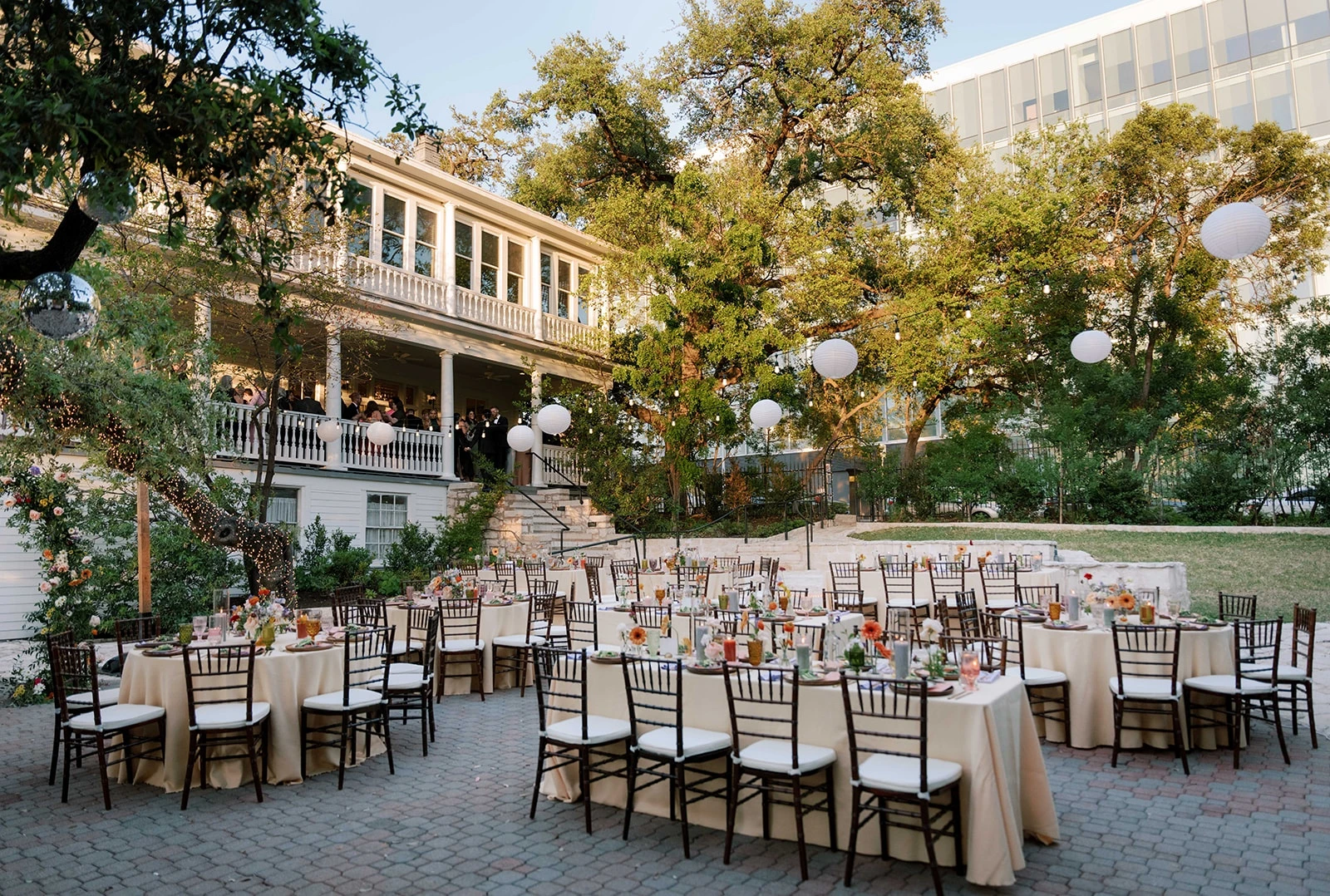 Austin, TX: Modern and eclectic celebrations with southern charm. image