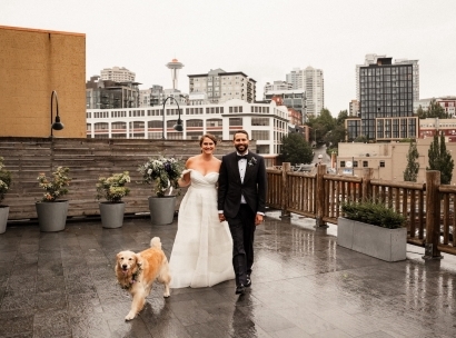 City Views & Evergreen Backdrops: Seattle Weddings Captured Beautifully image home page block