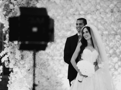 Behind the Lens: A Day in the Life of a Professional Wedding Photographer image home page block
