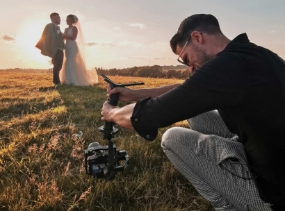 Love in Motion: Mastering Wedding Videography That Captures the Emotion image home page block