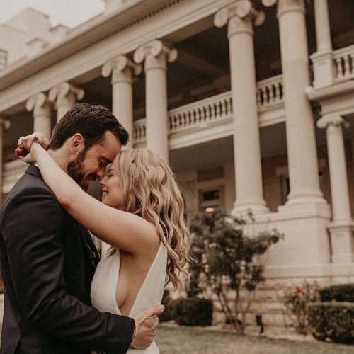 Creative and Stylish Weddings in Austin, Texas: Modern Southern Charm image service page blog