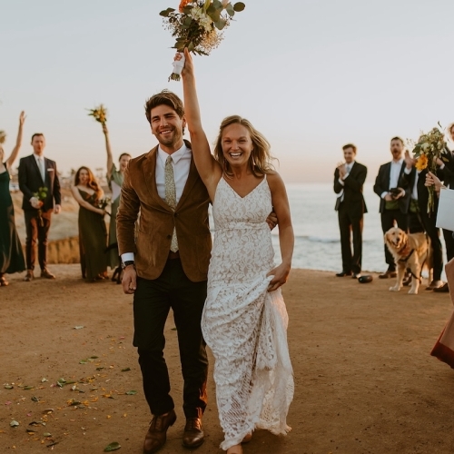 Golden Sunset Weddings in San Diego: Romantic Beachfront Celebrations image service page blog