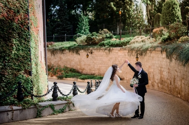 The Ultimate Guide to Planning a Destination Wedding in Italy image